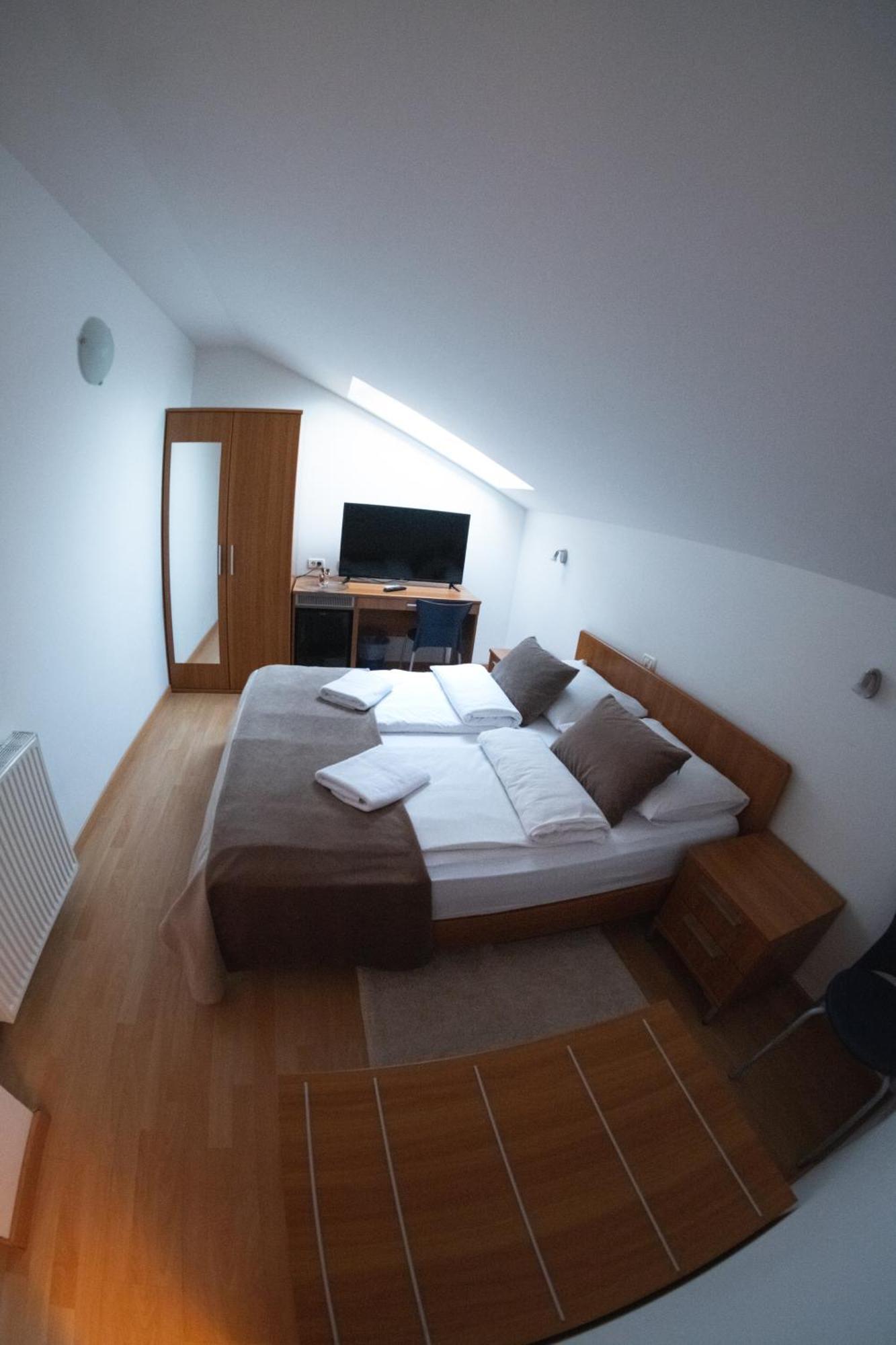 Garni Hotel Keltika Izola Exterior foto